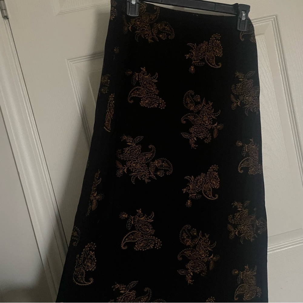 Emma James Black/Gold Paisley Maxi Skirt